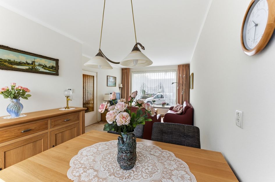 W B van der Veldenstraat 11