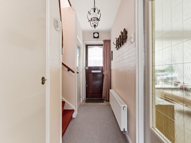 W B van der Veldenstraat 11, Alblasserdam