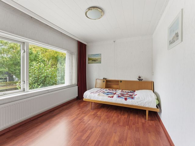 W B van der Veldenstraat 11, Alblasserdam