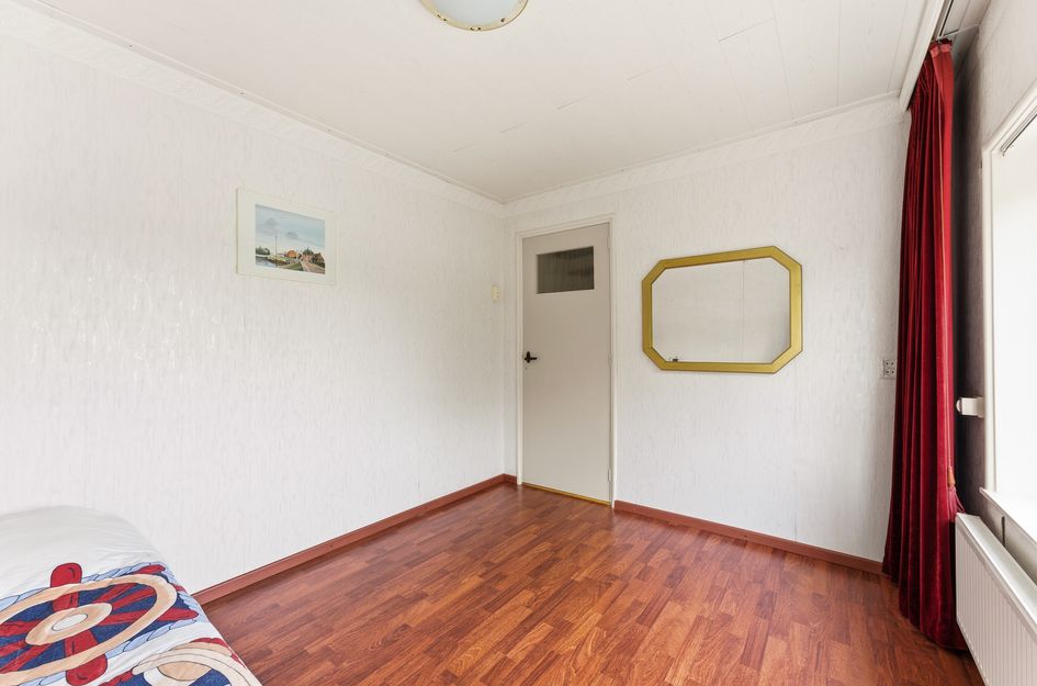 W B van der Veldenstraat 11