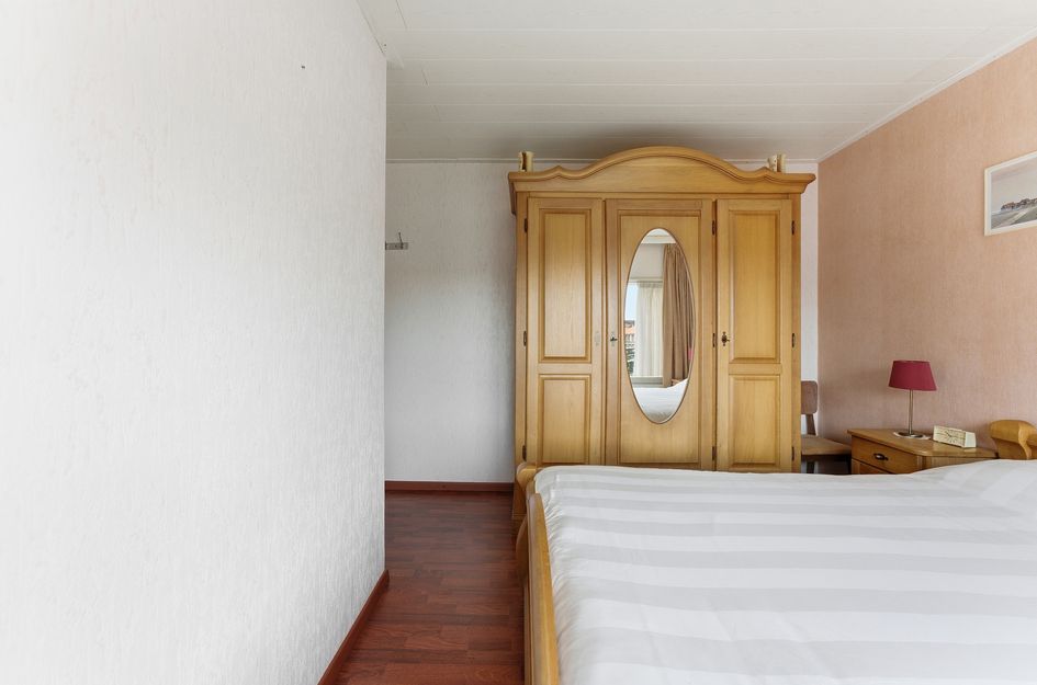 W B van der Veldenstraat 11