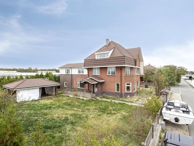 Vredebestlaan 64, Poeldijk