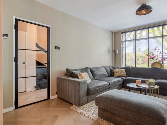 Van Brabantstraat 18, Steenbergen