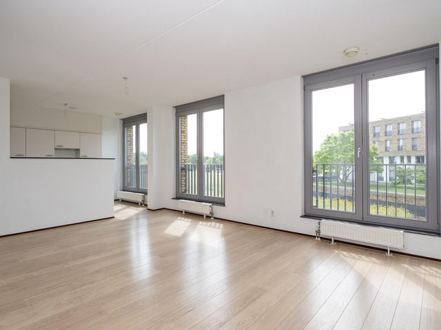 Atletenbaan 84B, Maastricht