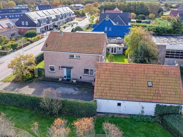 Beatrixlaan 5, Den Burg