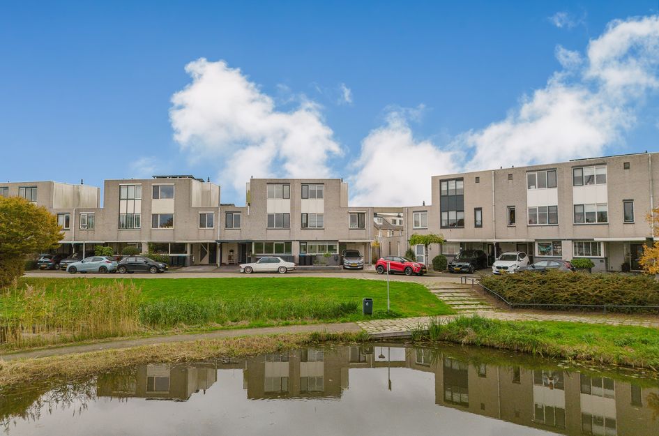 Marga Klompéstraat 75