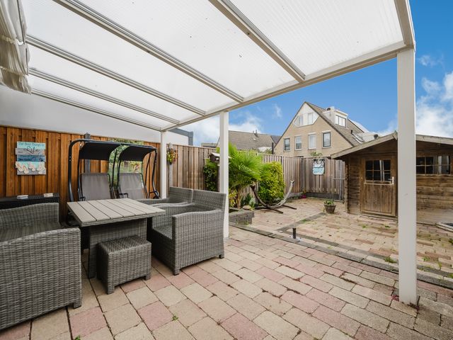 Marga Klompéstraat 75, Spijkenisse