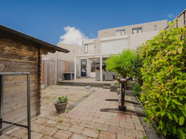 Marga Klompéstraat 75, Spijkenisse