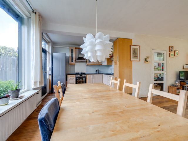 Rooseveltstraat 4, Rijen