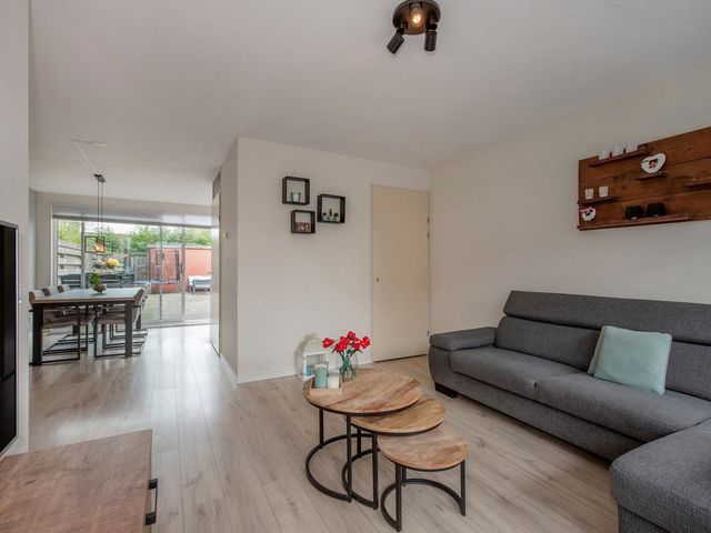 Van Rijswijckschans 97, Zoetermeer