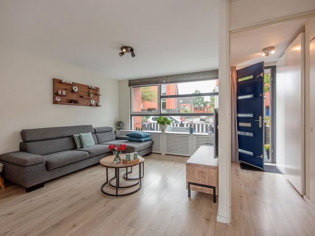 Van Rijswijckschans 97, Zoetermeer