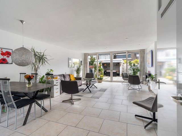 Lommerbaan 166, Zoetermeer