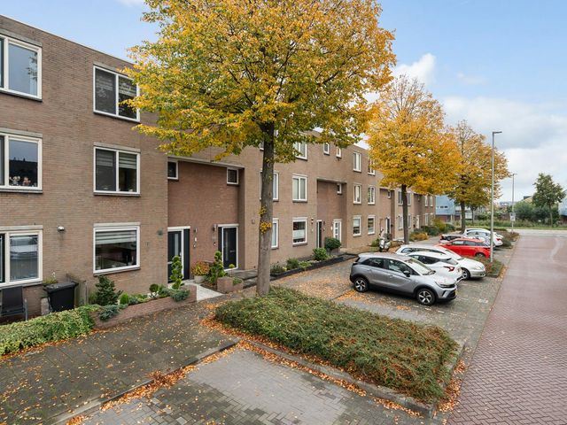 Lommerbaan 166, Zoetermeer