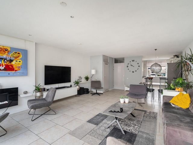 Lommerbaan 166, Zoetermeer