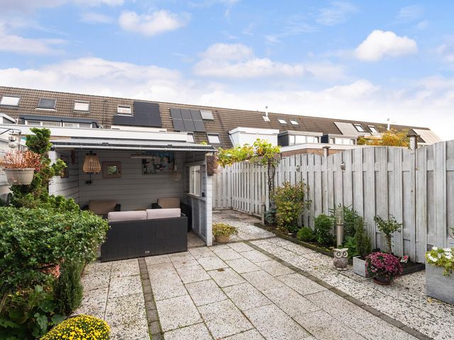 Lommerbaan 166, Zoetermeer