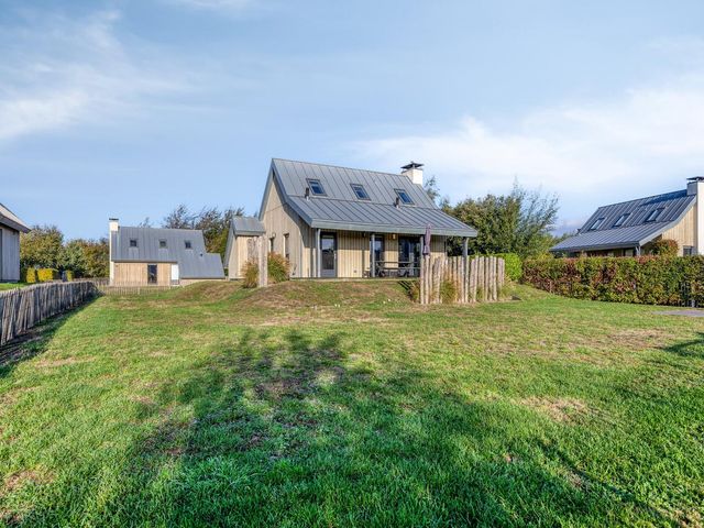 Oesterdam 91, Tholen