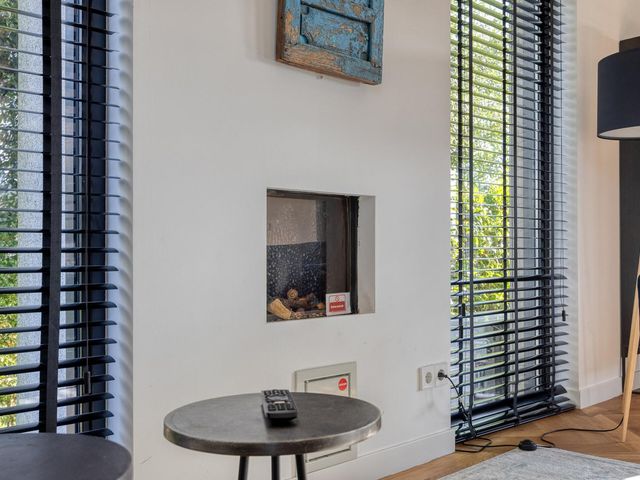 Oesterdam 91, Tholen