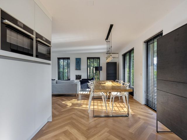 Oesterdam 91, Tholen