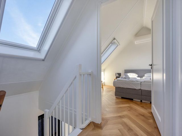 Oesterdam 91, Tholen