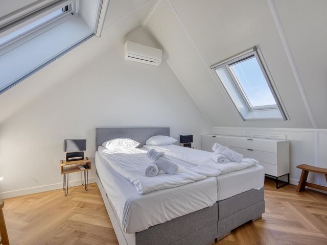 Oesterdam 91, Tholen