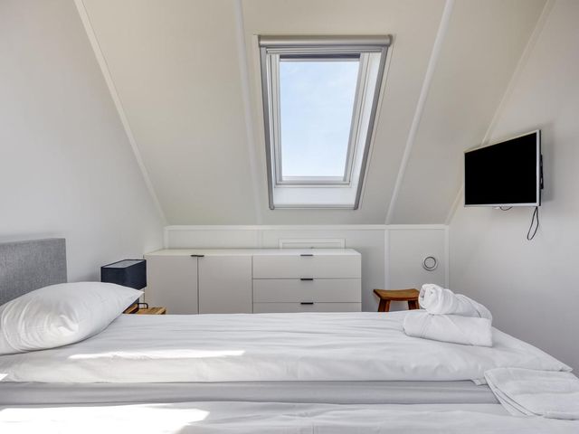 Oesterdam 91, Tholen