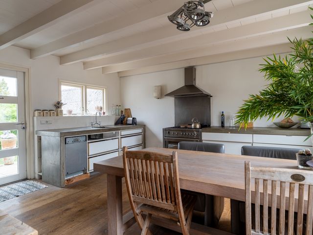 Dorpsstraat 28, Dussen