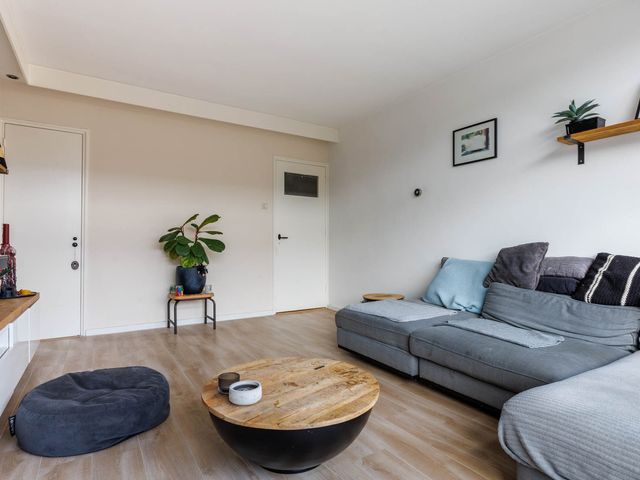 Rijn en Schiekade 11A, Leiden