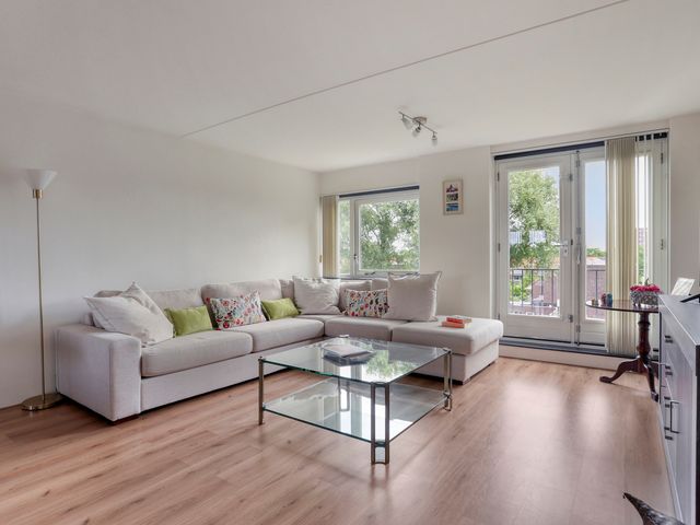 Snoekbaarssingel 83, Den Haag