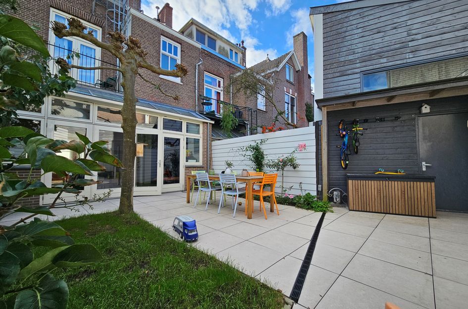 Eerste Emmastraat 12