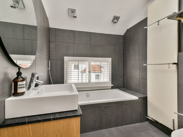 Eerste Emmastraat 12, Haarlem