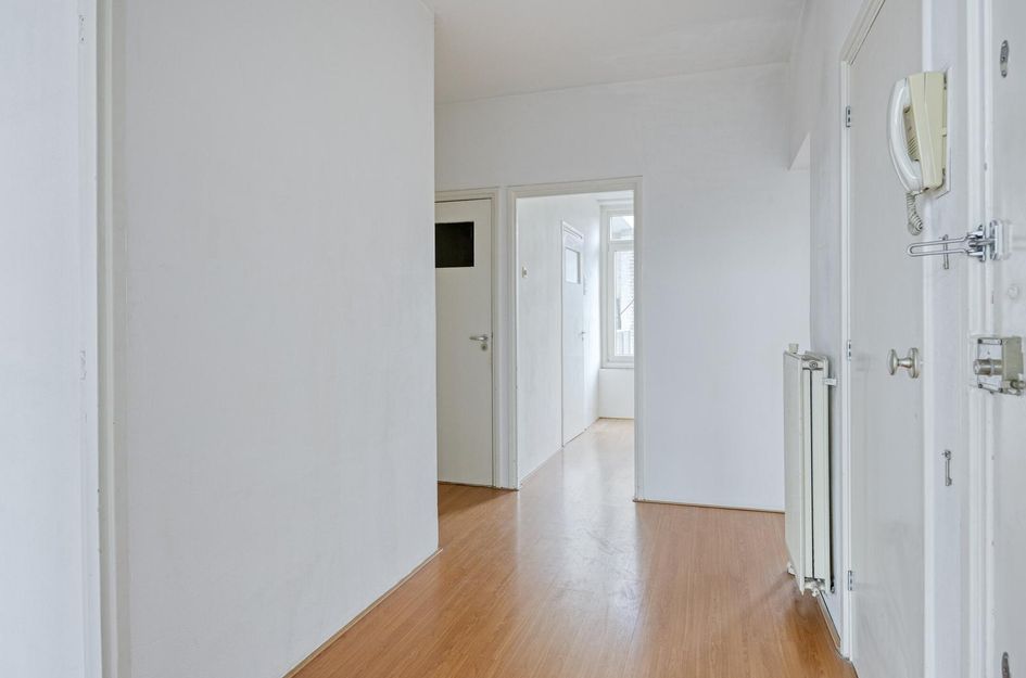 Admiraal de Ruyterweg 8D