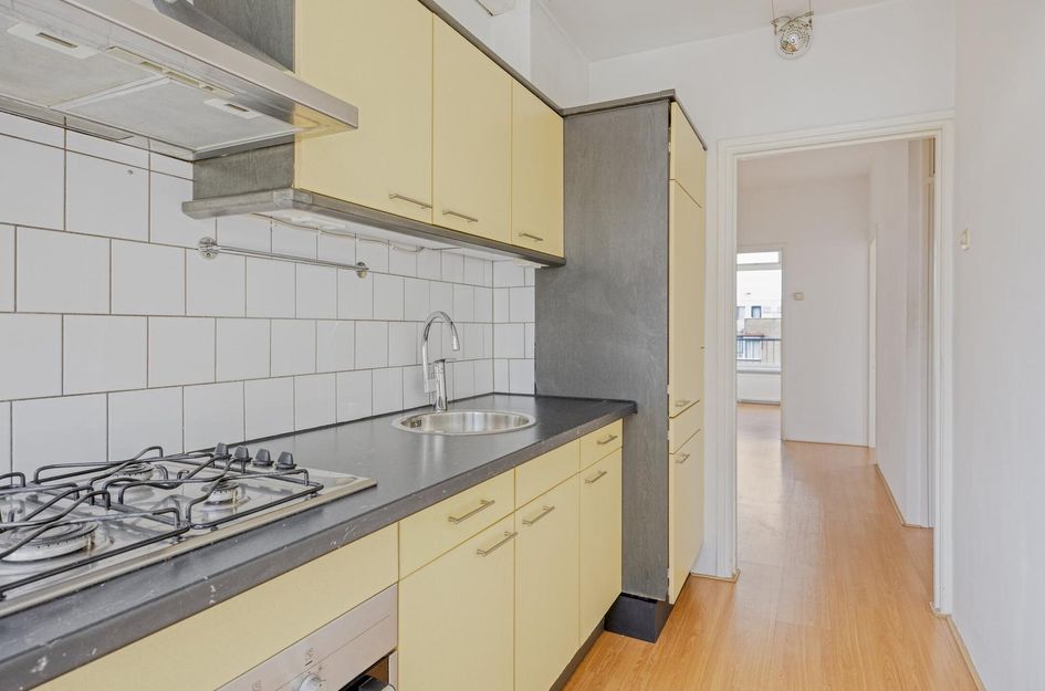 Admiraal de Ruyterweg 8D