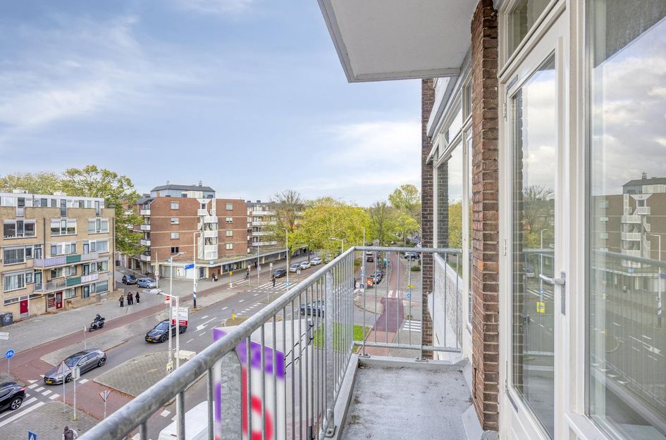 Admiraal de Ruyterweg 8D