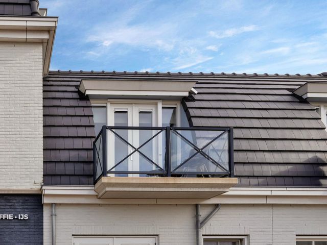 Raadhuislaan 34d, Rockanje