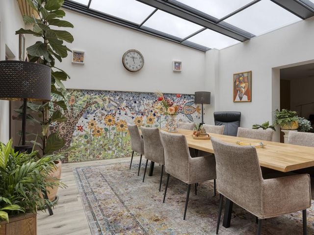 Travertijndijk 37, Roosendaal