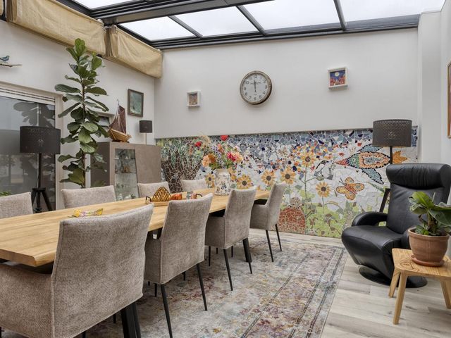 Travertijndijk 37, Roosendaal