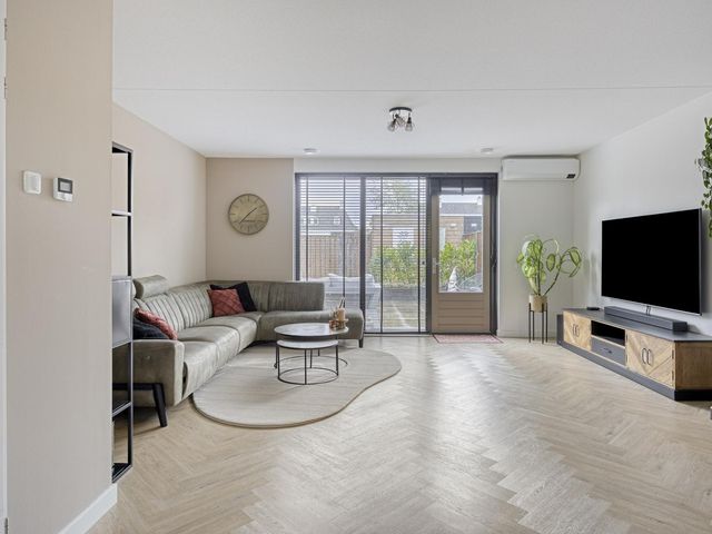 Laan van België 98, Roosendaal