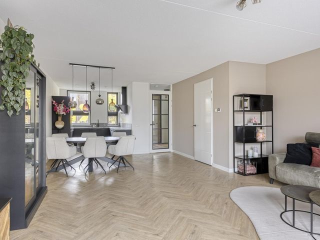 Laan van België 98, Roosendaal