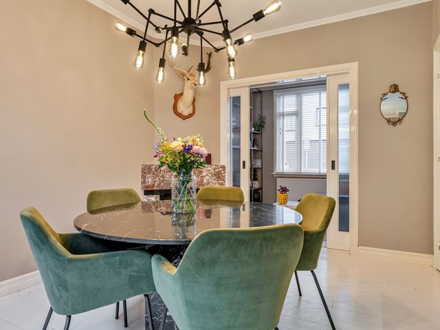 Paus Adriaanstraat 19, Tilburg