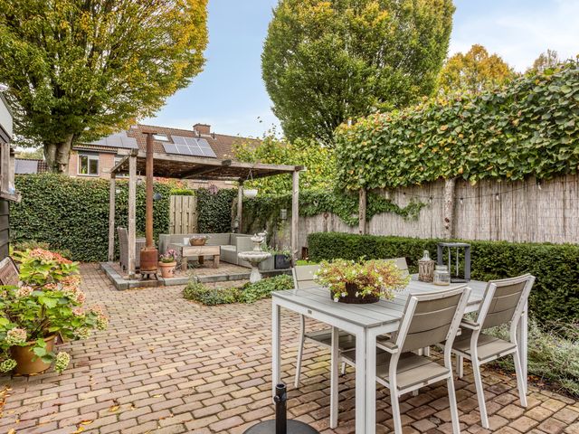 Biesbongerd 24, Kesteren