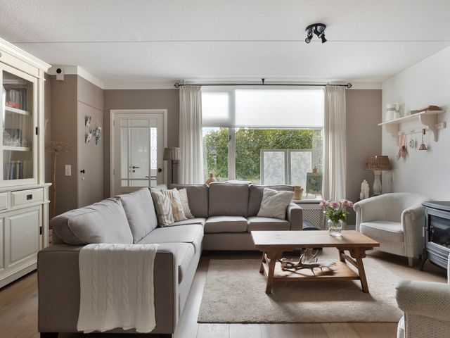 Biesbongerd 24, Kesteren