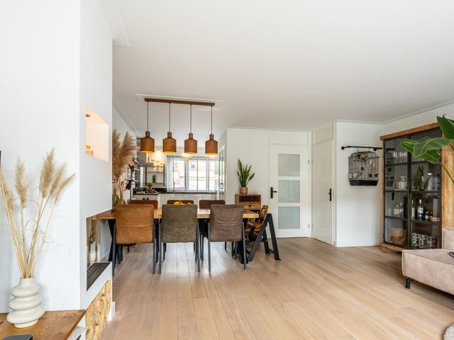 Rossinilaan 13, Nieuw-Vennep