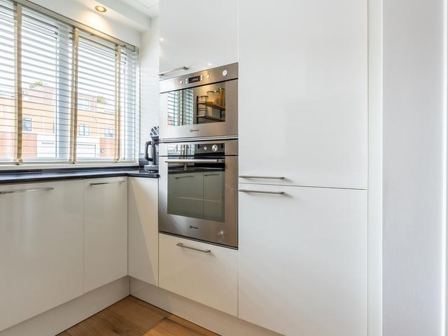 Rossinilaan 13, Nieuw-Vennep