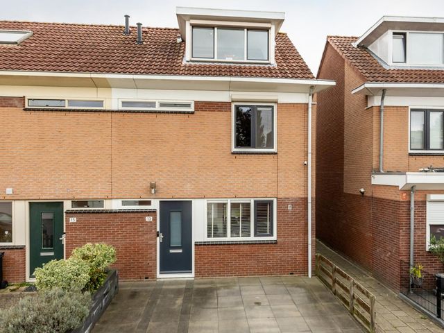 Rossinilaan 13, Nieuw-Vennep