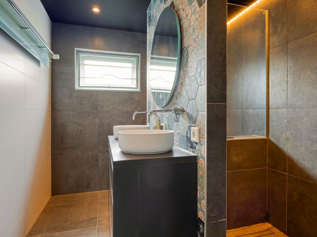 Weegbreelaan 11, Zoeterwoude