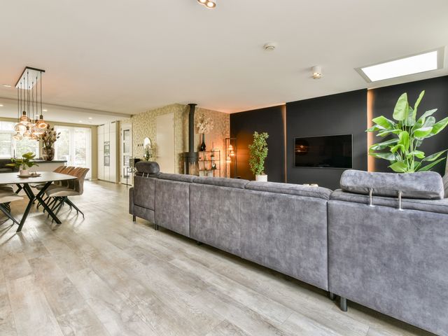 Hofje Van Holtlant 41, Leiderdorp