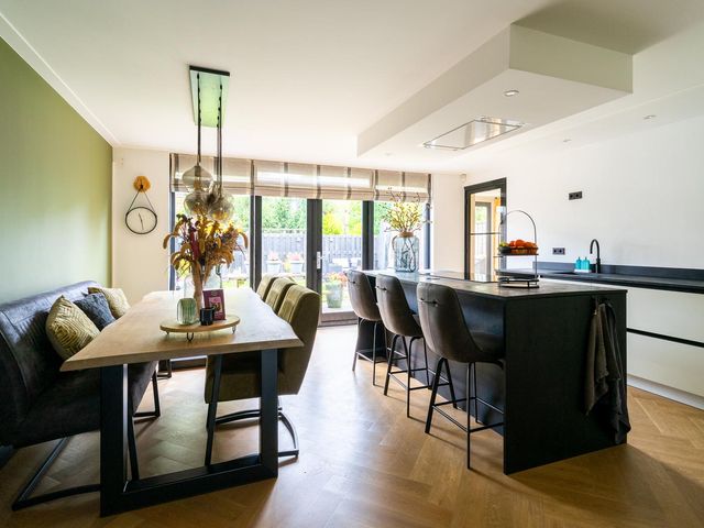 De Bouw 199, Bovenkarspel