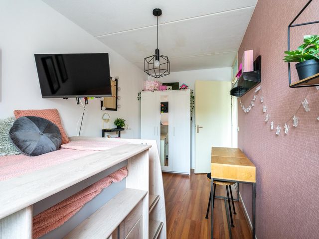 De Bouw 199, Bovenkarspel