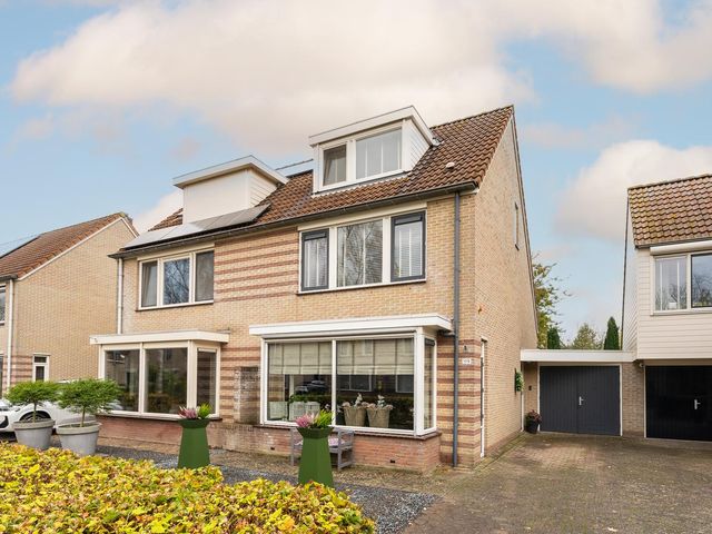 De Bouw 199, Bovenkarspel