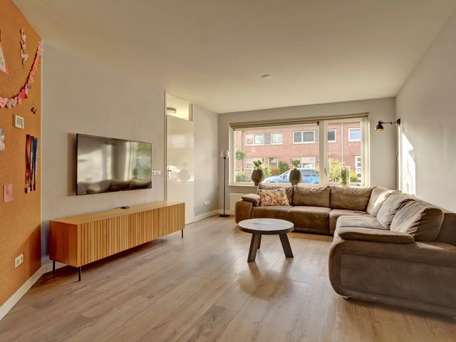 De Henich 21, Wadenoijen